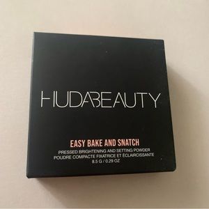 HUDABEAUTY Easy Bake and Snatch Pressed Brightening and Setting Powder